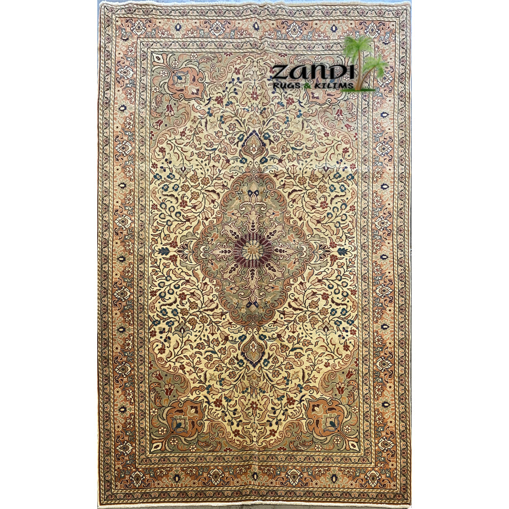 Turkish Hand-Knotted Rug 4'8" x 7'4"